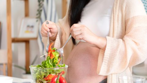 ผักที่คนท้องควรกิน บำรุงทารกในครรภ์ มีอะไรบ้างนะ