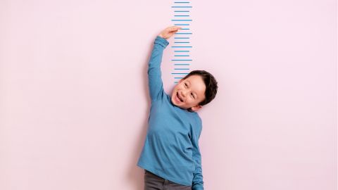 ตารางน้ำหนัก - ส่วนสูงมาตรฐานตามอายุของเด็กควรเป็นอย่างไร